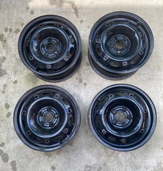 Plechové disky 4 ks Velmi dobrý stav - 2