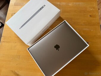 MacBook Air M1  256 GB Vesmírně šedá - 2