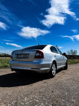 Škoda octavia 2 facelift LPG - 2