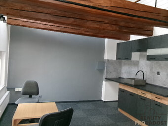 Pronájem kanceláře s galerií 36m2 blízko centra Brna - 2