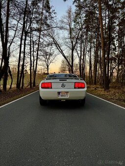 Ford Mustang V6 4.0, 2005 – splněný sen na prodej - 2