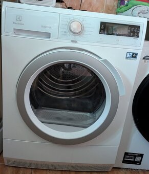 Sušička prádla Elektrolux EDH3988TDW - 2