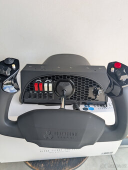 Honeycomb Alpha Flight Controls (perfektní stav + krabice) - 2
