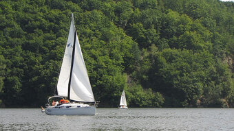 Námořní plachetnice Bavaria 30 - 2