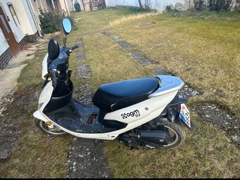 Moped skútr AGM - 2