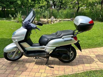 Yamaha Versity 300 - 2