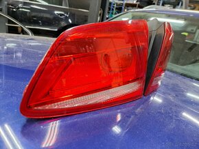 Pravé zadní světlo VW Passat B7 Combi - 2