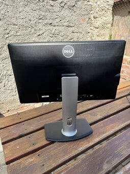 24" Dell P2412H Professional - 2