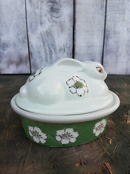 Retro porcelánová dóza, králík. - 2