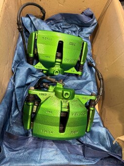 Brzdy O3 RS 340mm + Clubsport kotouce + 310mm zadni brzdy - 2