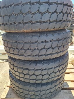 Pirelli MG01 265/70 R19.5 143/141 - 2