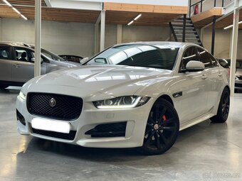 Jaguar XE 2.0i R Sport Dynamic - 241 hp - 2