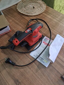 Prodám kompaktní vibrační bruska - 2