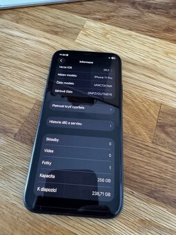 iPhone 11 Pro 256 GB – Space Gray - 2