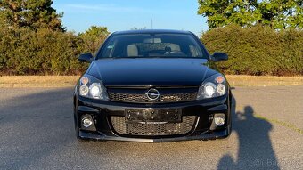 OPEL ASTRA GTC 2.0T OPC - 2
