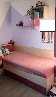 Kompletní pokoj, skříně, postel, stůl, komoda, poličky - 2