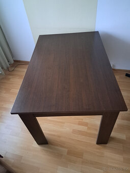 Jídelní stůl - 2
