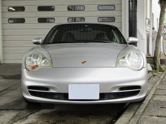 Porsche 911 Carrera 4 - 2