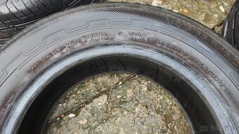 Prodám pneu 215/65 R16C - 2