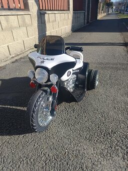 El. policejní tříkolka - 2