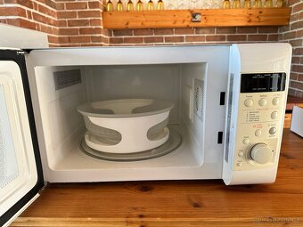 Mikrovlnná trouba Daewoo - 2