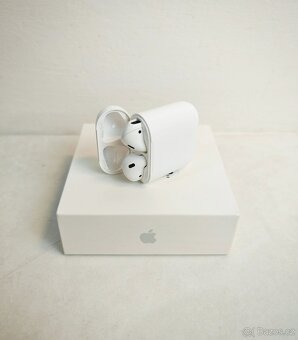 Apple AirPods 2. generace - 2