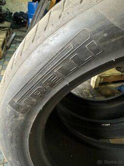 Pirelli 245/50/18 run flat - 2