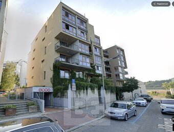 Pronájem garáže, 15 m2 - Praha - Holešovice, ev.č. N07931 - 2