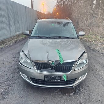 Škoda Fabia II 1.2 TSI 79.tis.km Švýcarsko combi - 2