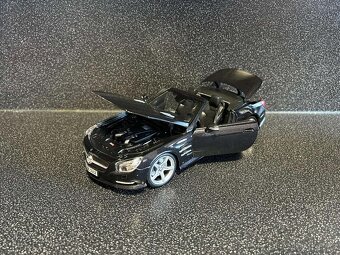 Mercedes Benz SL 500 R231 1:18 - 2