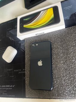 iPhone SE 2022 / 64 gb - 2