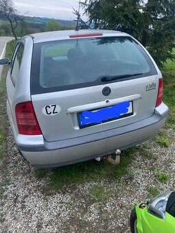 Škoda Octavia 1.6 benzín - 2