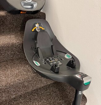 AUTOSEDAČKA CYBEX Sirona Z i - Size a základna Cybex Base Z - 2