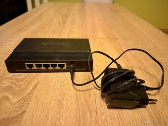 TP-Link TL-SG1005D 5portový gigabitový switch - 2
