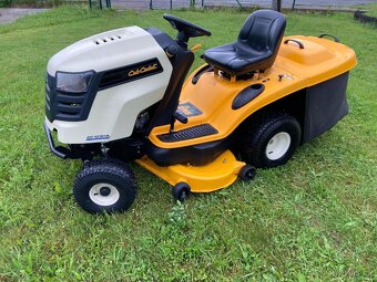 Zahradní traktor Cub Cadet CC 1019 HN - 2