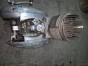 Prodám motor Jawa 250 typ 353 - 2