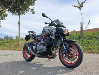 Kawasaki Z900 - 2