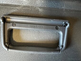 Prodám Zadní Roletu do Kufru Vw Touran od 2003-2015. - 2