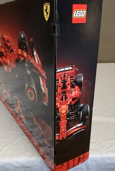 LEGO Technic 42207 Auto Ferrari SF-24 F1 - 2