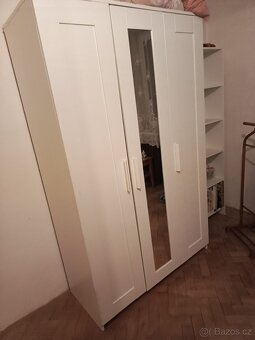 Šatní skříň - 2