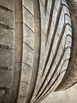 235/45 R17 Uniroyal 5,5mm - 2