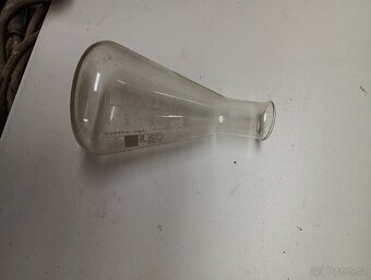 Laboratorní sklo - 2