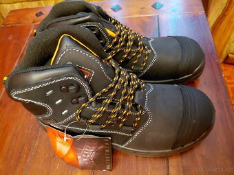 pracovní boty VM Dublin, vel. 42 - 2