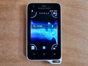 Sony Ericsson Xperia Active - pro sběratele - 2