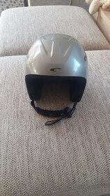 Dámská lyžařská helma - 2