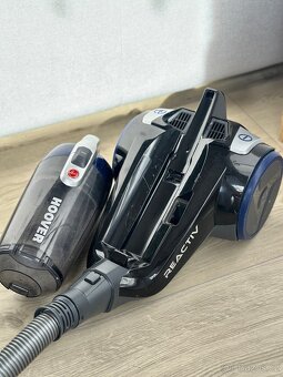 Vysavač HOOVER - 2