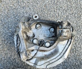 Těhlice BMW E81 E82 E87 E87LCI E88 E90 E92 E92LCI E93 E93LCI - 2