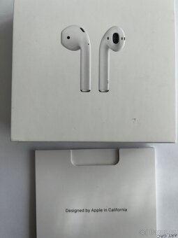 Apple AirPods (2. generace) - 2