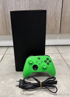 Herní konzole Xbox Series X, 1TB - 2