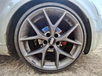 BBS 215/35ZR18 - 2